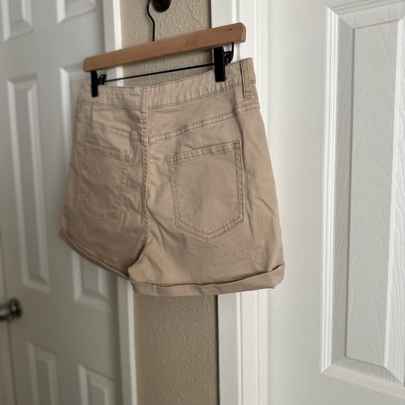 Forever 21 High Waist Tan Shorts Size:31 - Picture 4 of 6